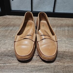 Yanko Classic Tan Leather Loafers Size 6